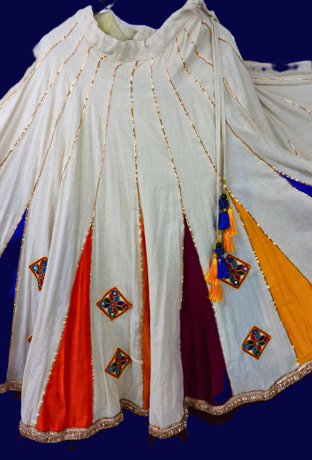 White mixed with colorful kali and hand work