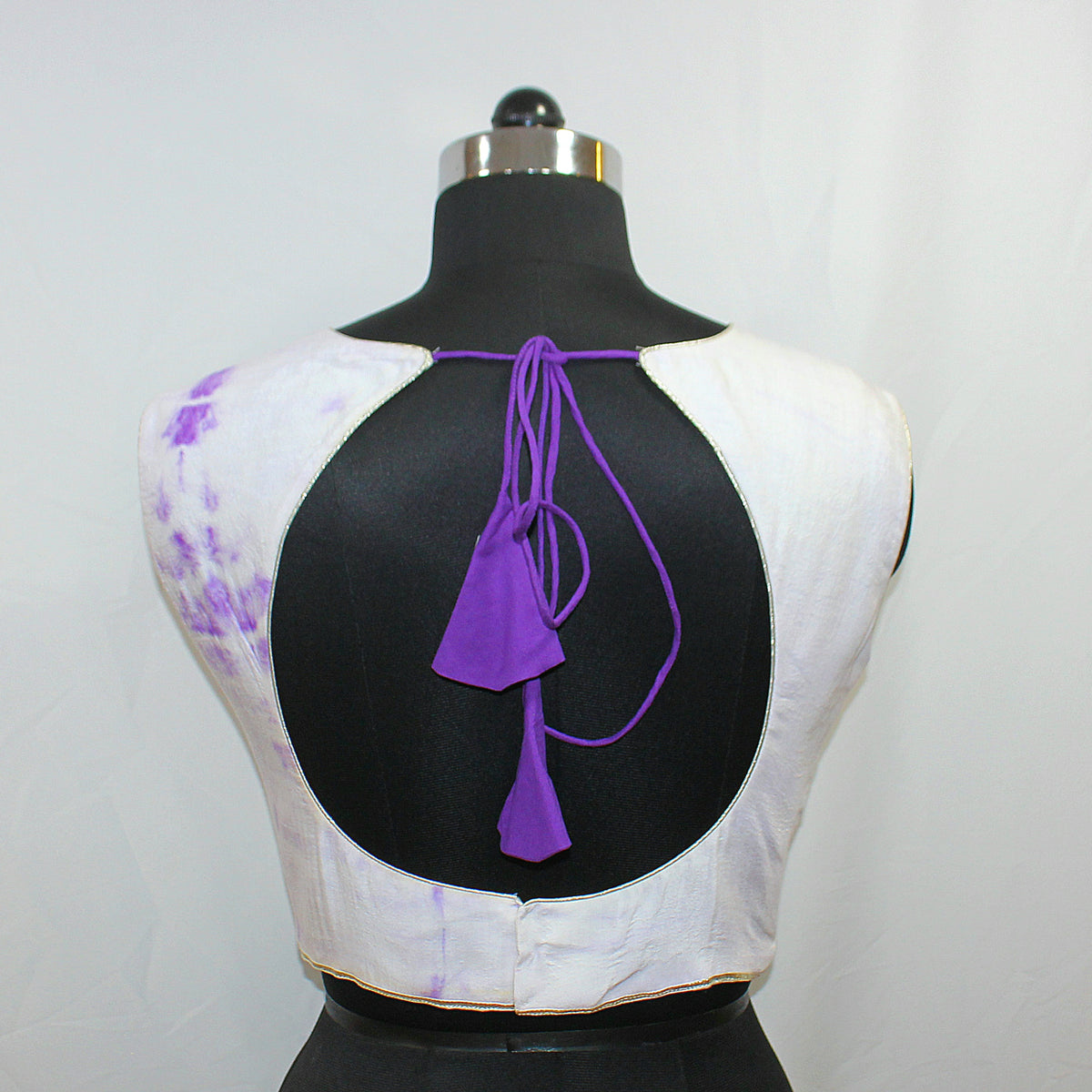 Sleeveless Ombre Blouse Top with Lace Work - image 2